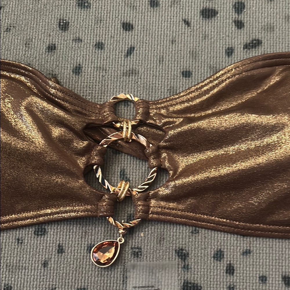 Bronze Bikini Jewel Detail - Picture 3 of 6
